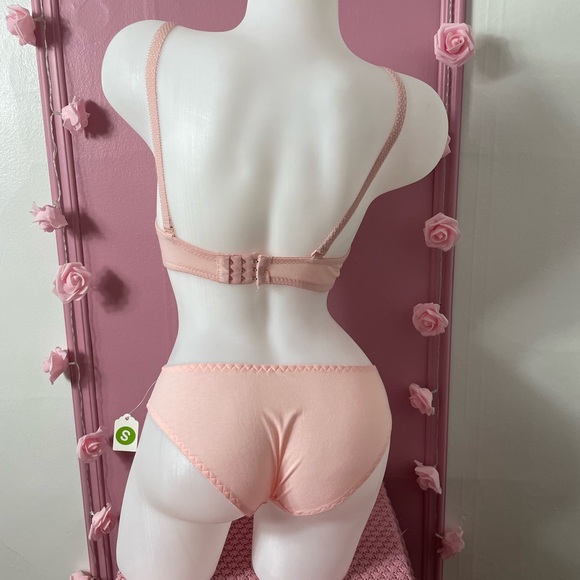 34A - NWT - lingerie set bra & panties push-up pink - Picture 4 of 4